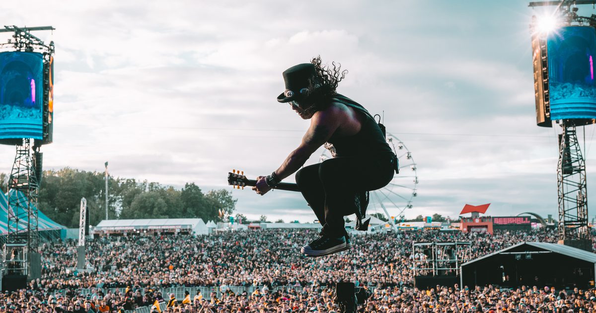 Guns akimbo! Guns N' Roses give Download flashes of brilliance