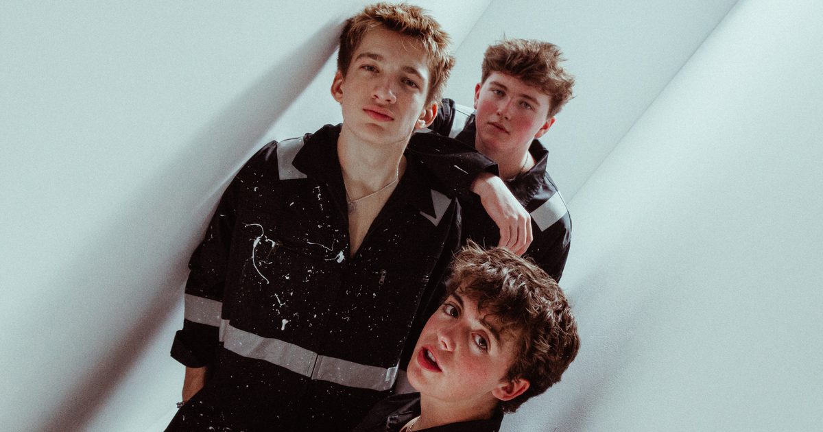 Riff Wood celebrate “letting go of hesitation” on new single, Run It