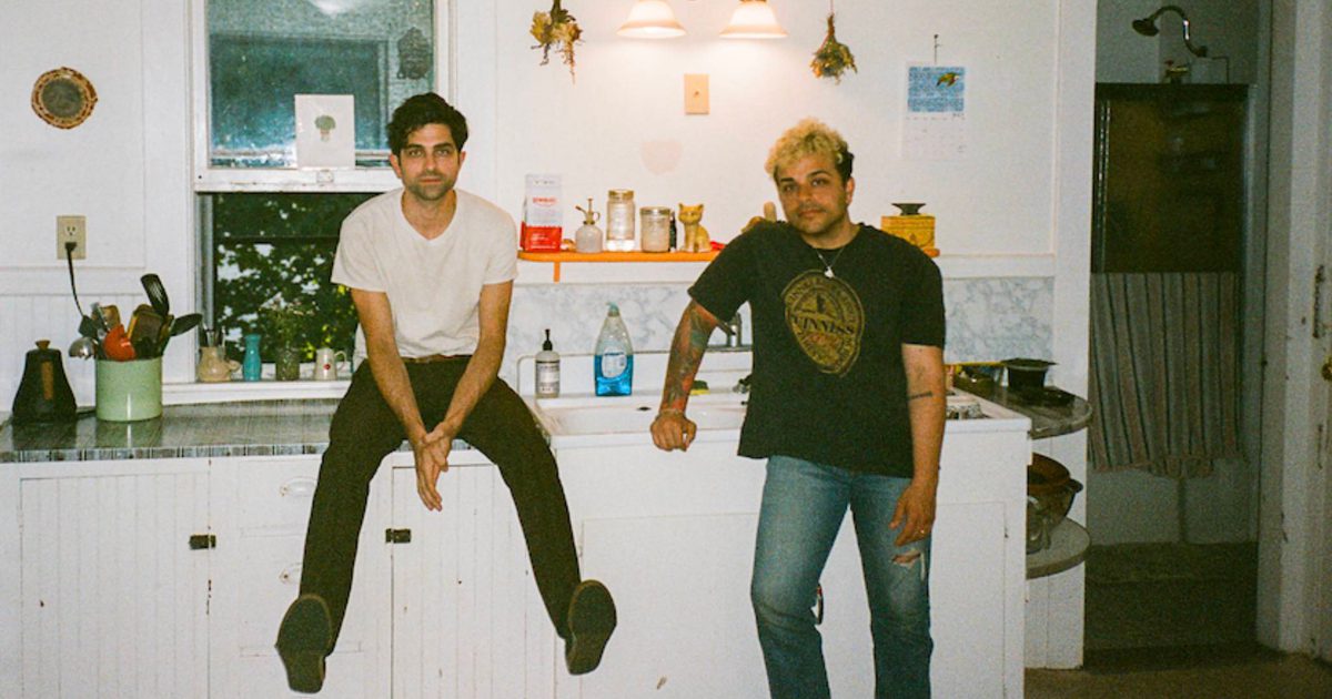 PVRIS Brian Macdonald unveils new project, sugarpine, and share nostalgic debut single, LEAVES PVRIS Brian Macdonald unveils new project, sugarpine, and share nostalgic debut single, LEAVES