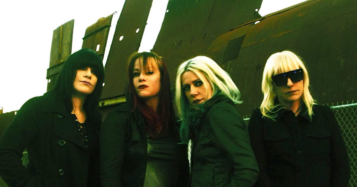 L7 bassist Jennifer Finch has died, aged 59 L7 bassist Jennifer Finch has died, aged 59